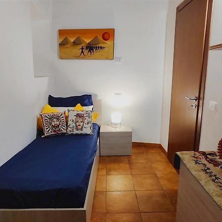 Porto Centro Storico Spiaggia Wi-Fi&Self Check-In カステッランマーレ・デル・ゴルフォ エクステリア 写真